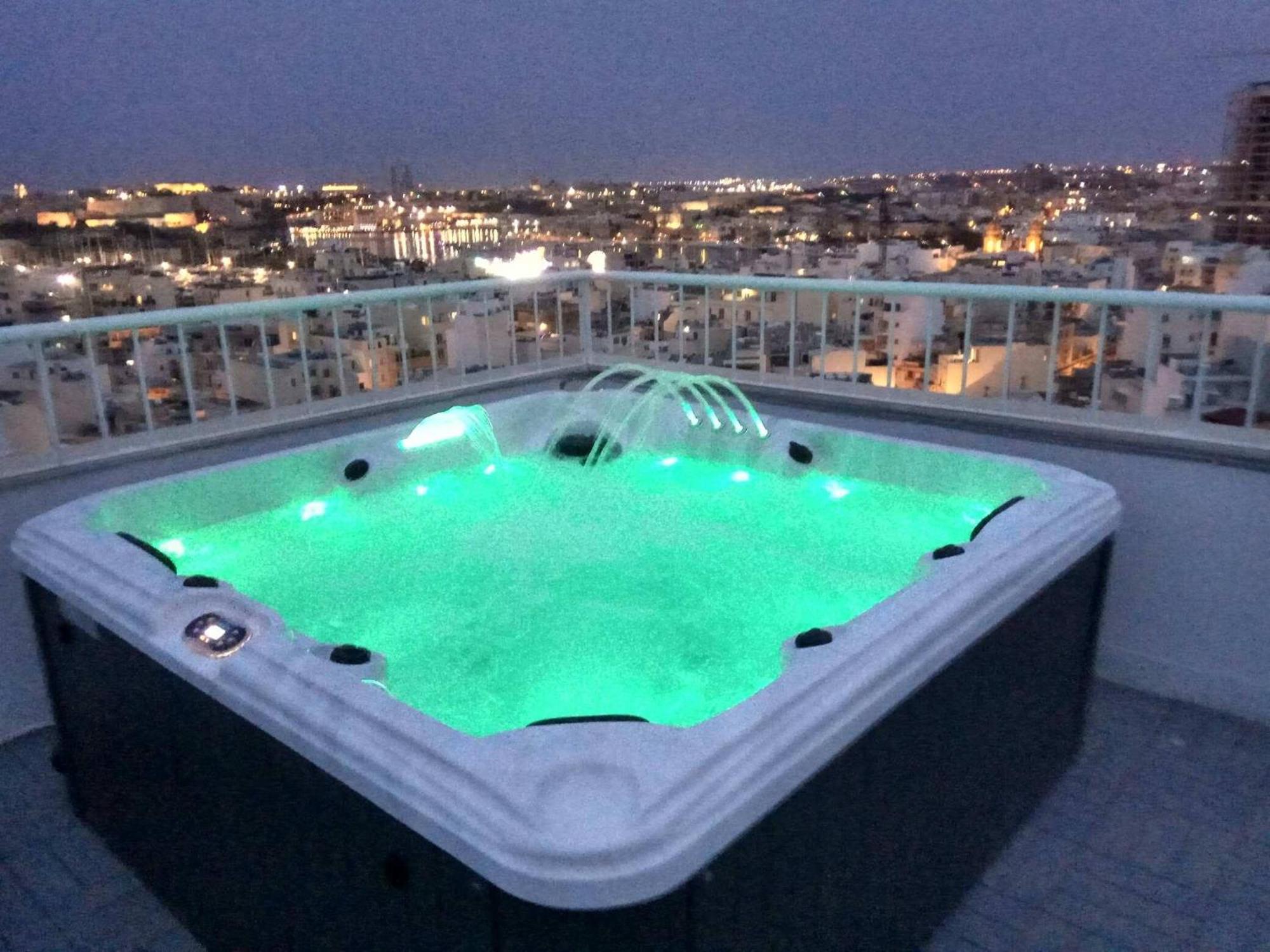 Wonderful Apartments With Shared Jacuzzi And Panorama Rooftop Gzira Luaran gambar
