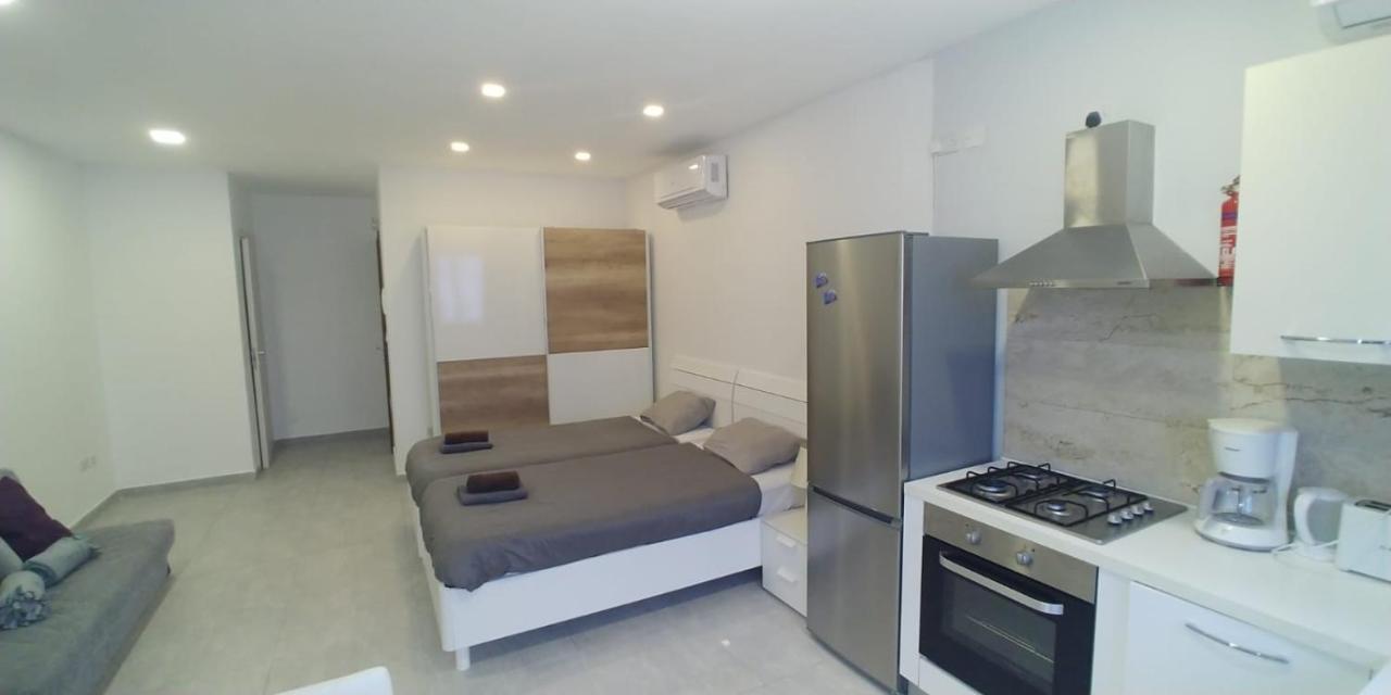 Wonderful Apartments With Shared Jacuzzi And Panorama Rooftop Gzira Luaran gambar